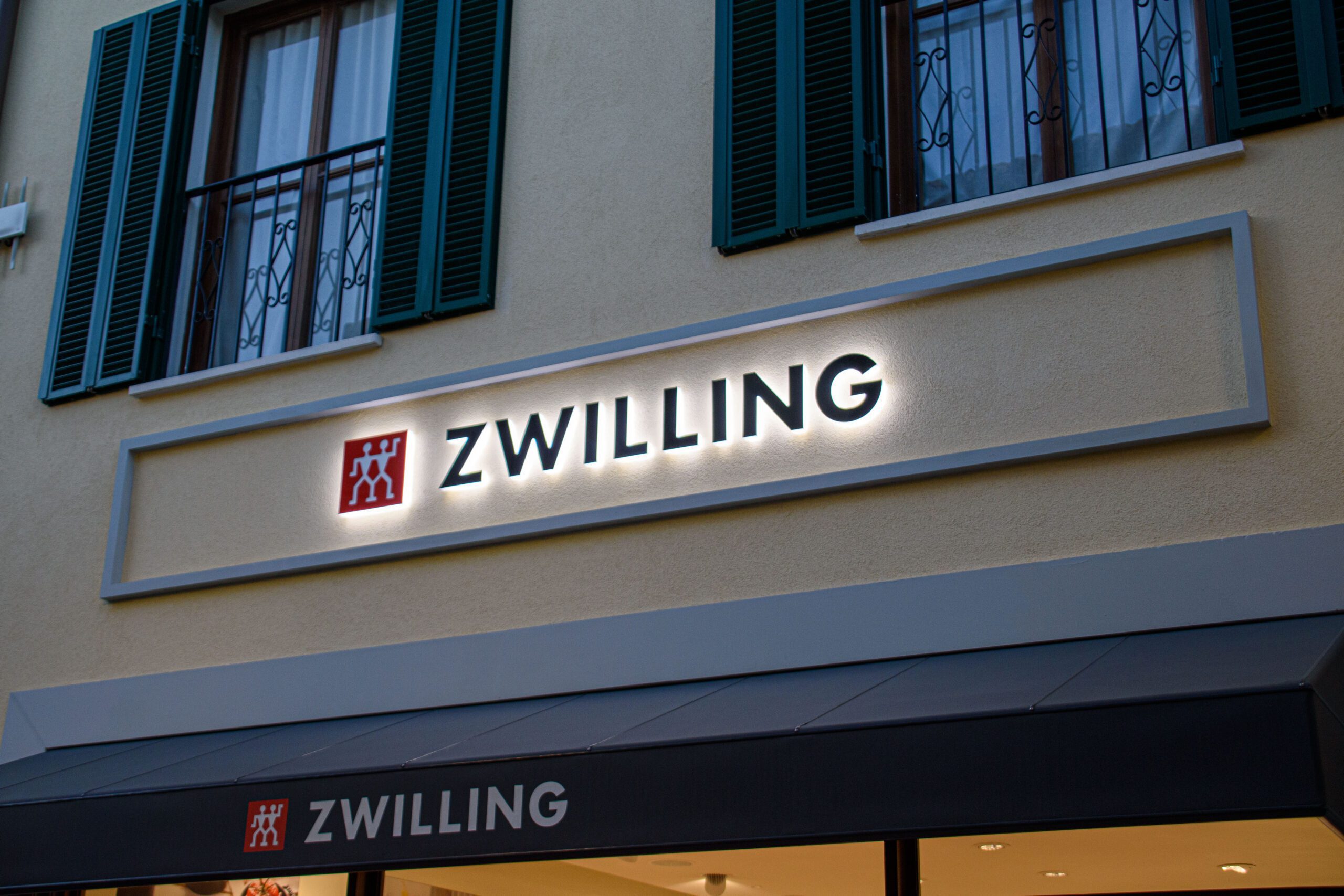Logotec Rótulos luminosos Zwilling