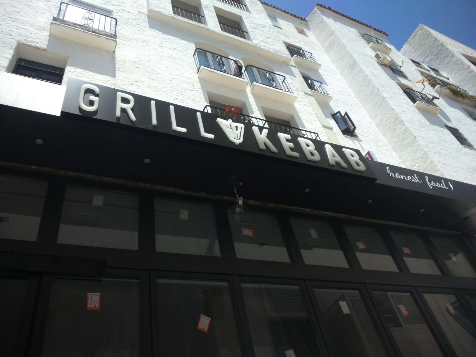Logotec Rótulos luminosos Málaga Grill Kebab