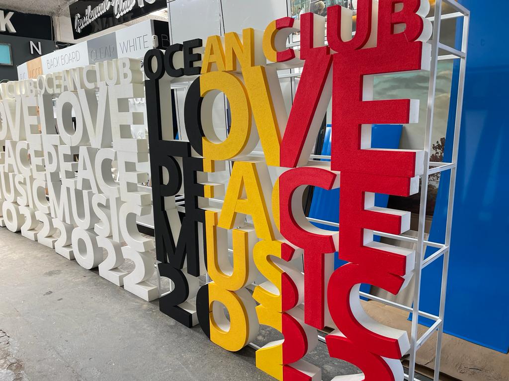 Logotec Corte Poliestireno Ocean Club