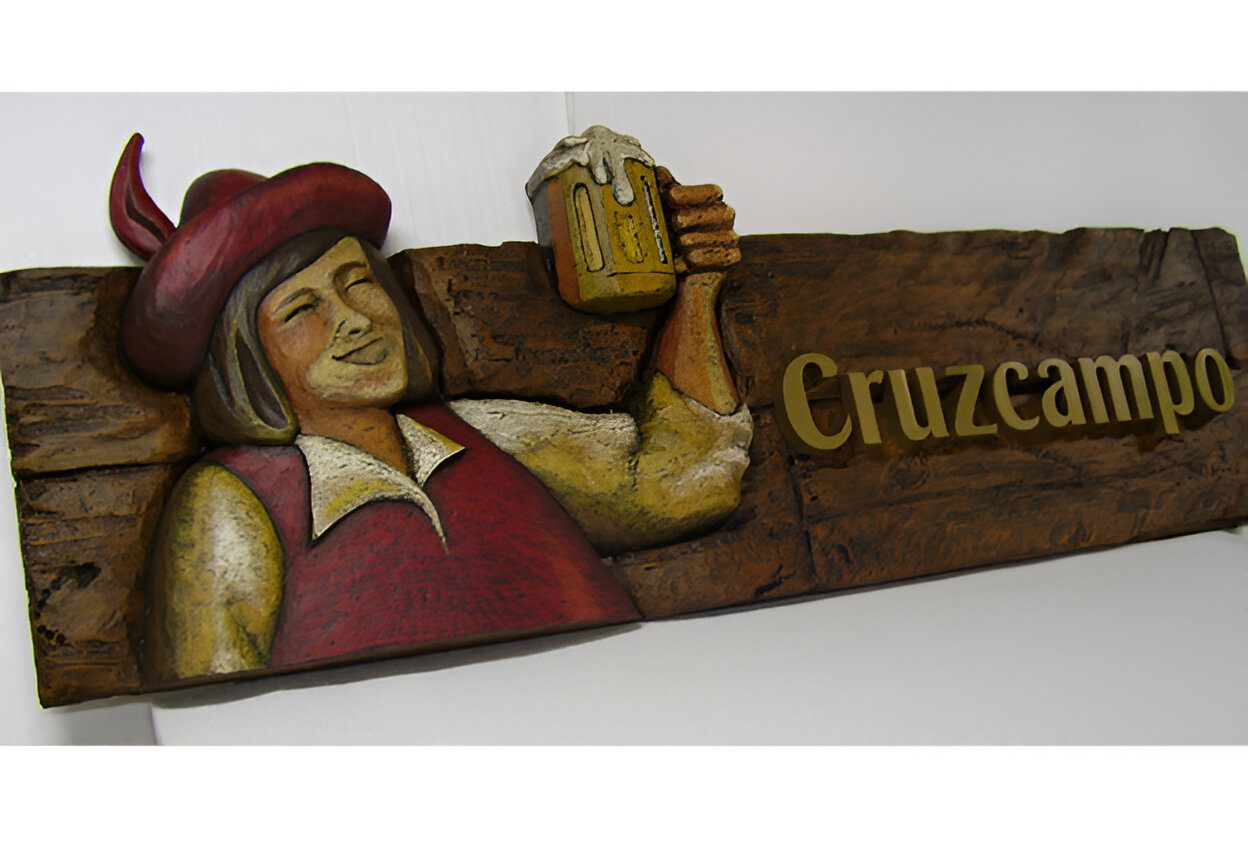 Logotec Figura corpórea 3D Cruzcampo